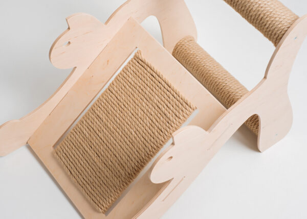Scratcher: CAT PODIUM - Image 4