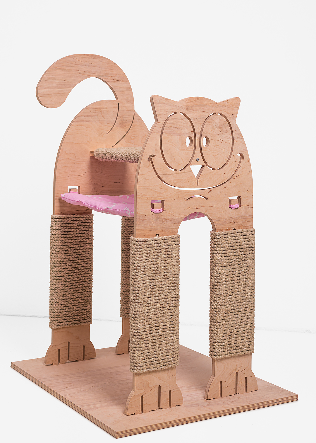 Scratcher: Cat With Hammock