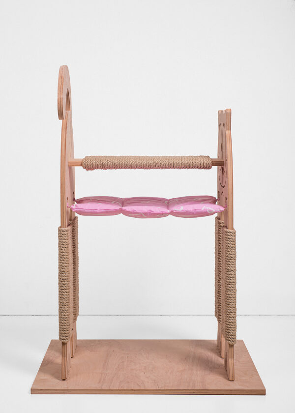 Scratcher: Cat With Hammock - Image 4